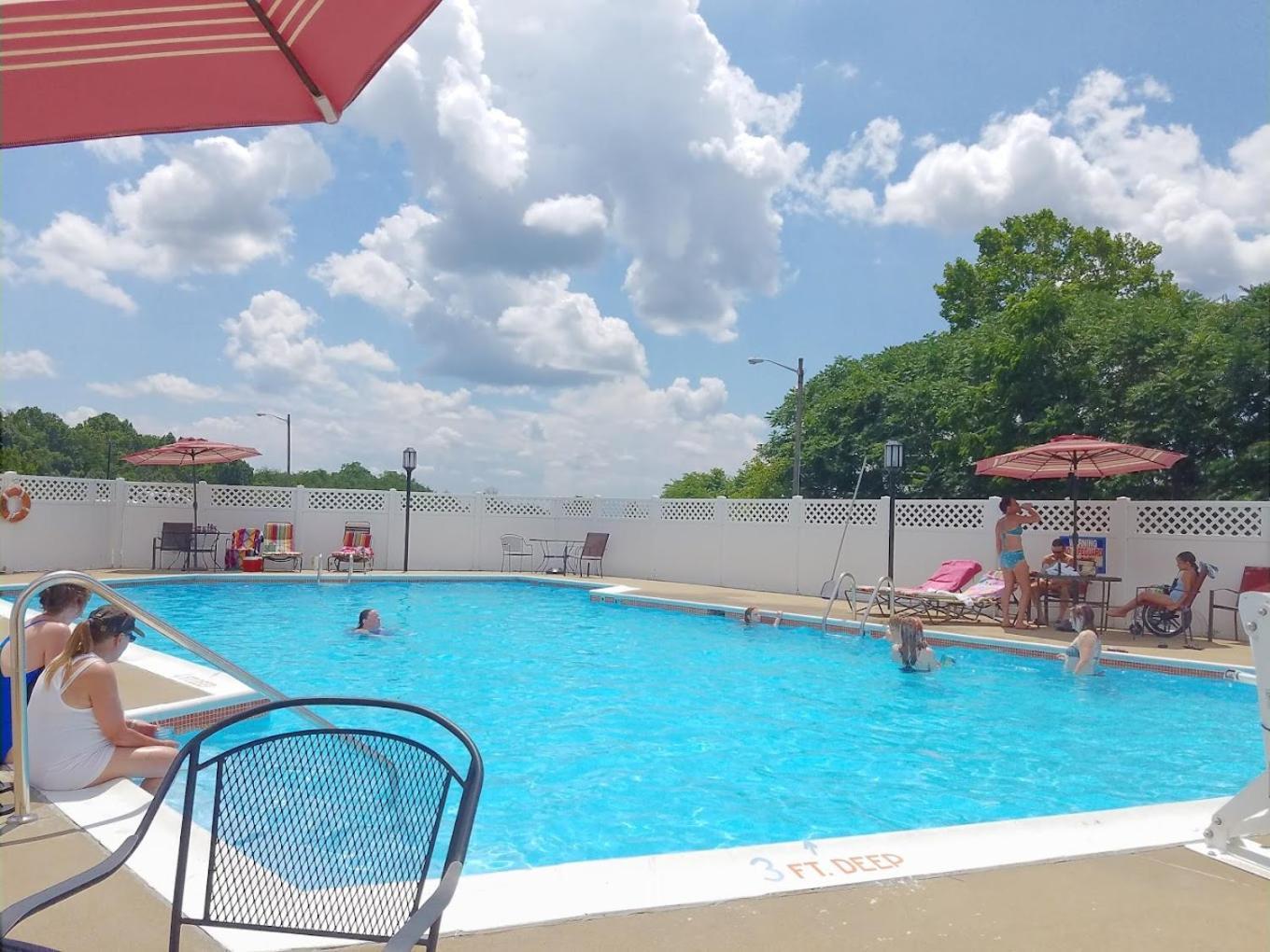 Howard Johnson By Wyndham Lexington Extérieur photo