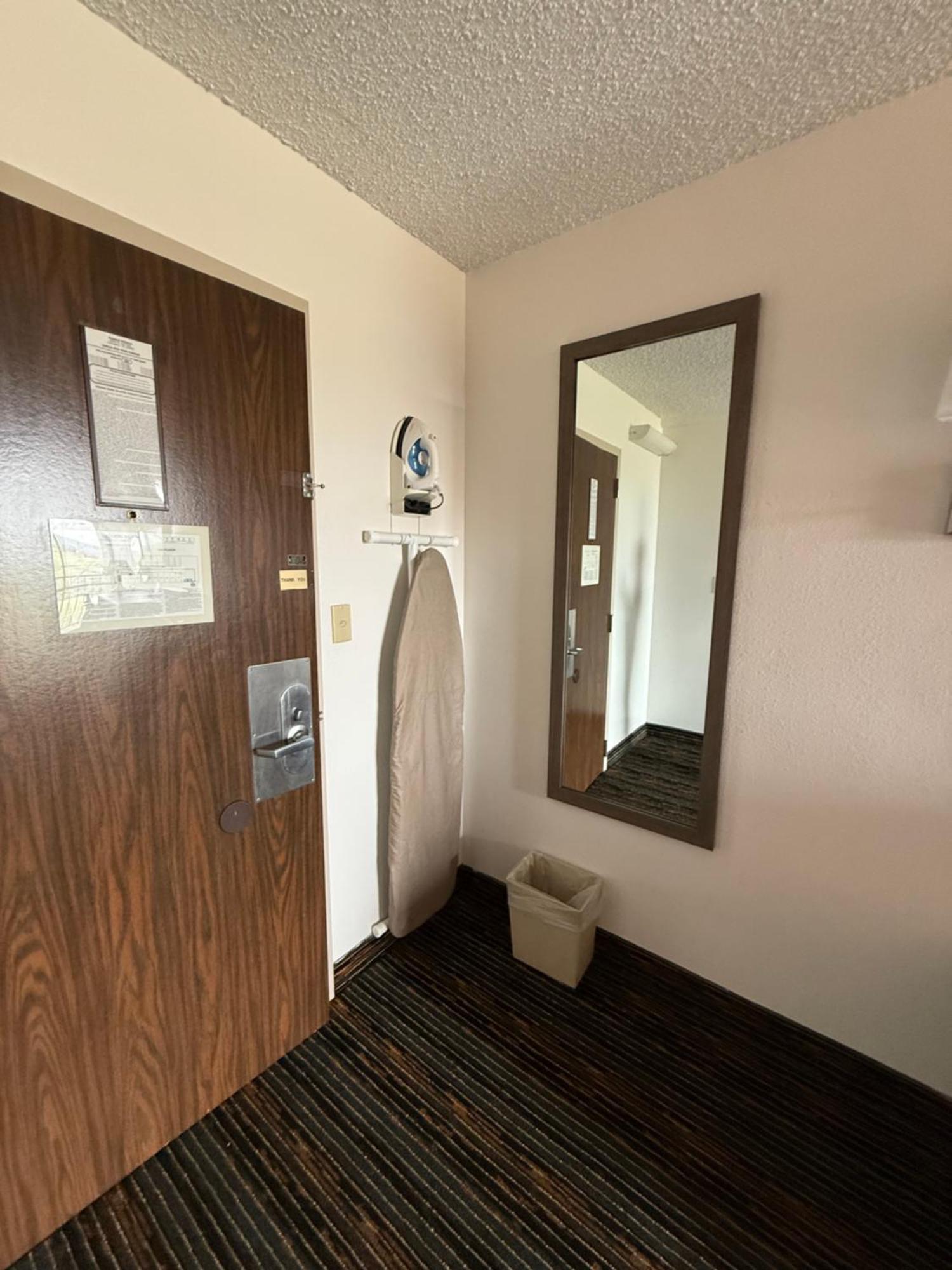 Howard Johnson By Wyndham Lexington Extérieur photo
