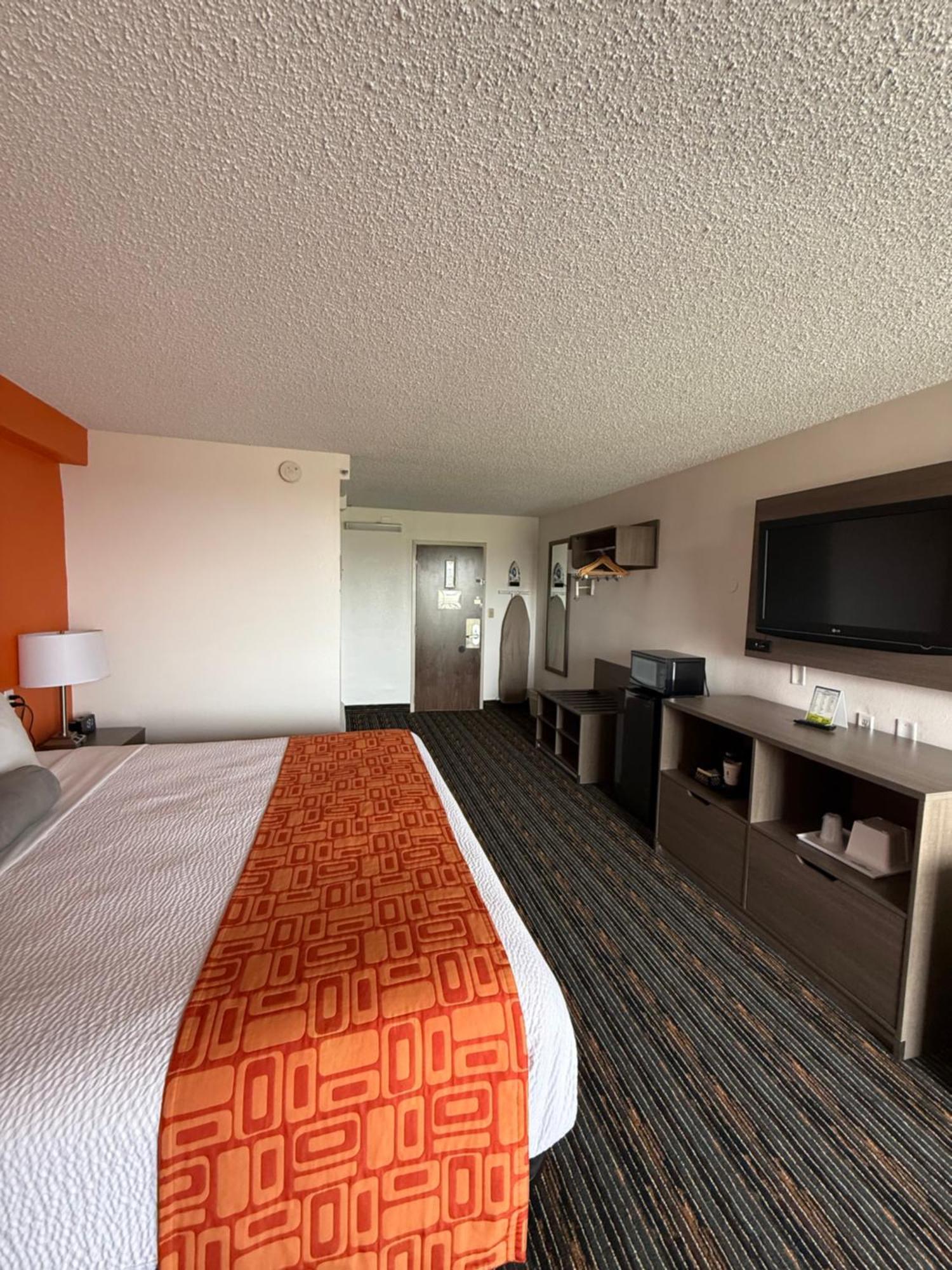 Howard Johnson By Wyndham Lexington Extérieur photo